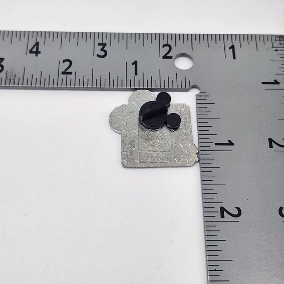 Disney Pin Mickey Mouse Expressions Series 2013 Smiling Pink Mickey - Picture 3 of 3